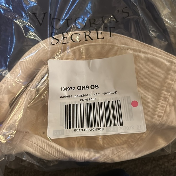 PINK
BASEBALL HAT - Picture 4 of 5